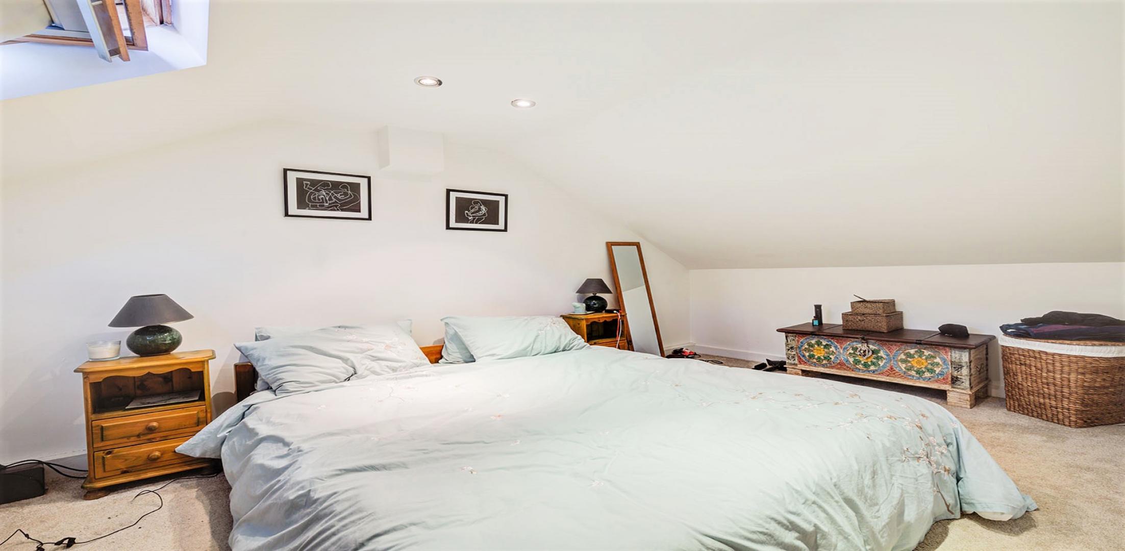 			2 Bedroom, 1 bath, 1 reception Flat			 Tavistock Crescent, PORTOBELLO/WESTBOURNE PARK